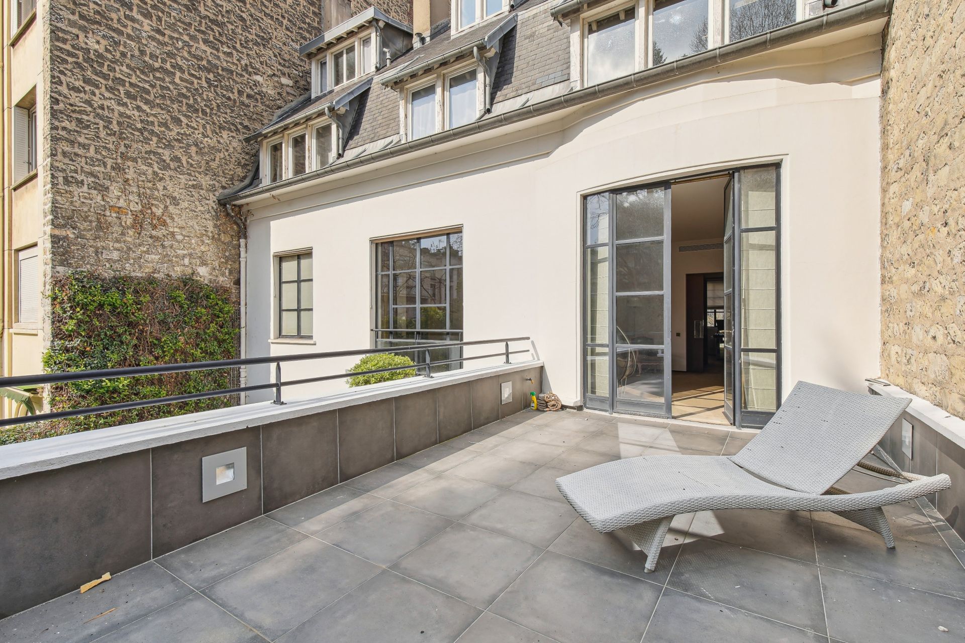 luxury house 10 Rooms for sale on NEUILLY SUR SEINE (92200)