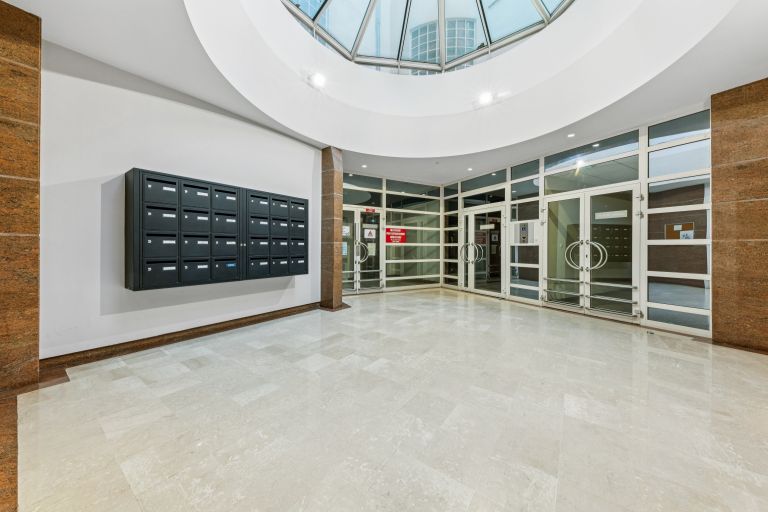 luxury apartment 3 Rooms for sale on PARIS (75001)