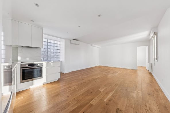 Sale Luxury apartment Paris 1 3 Rooms 78 m²