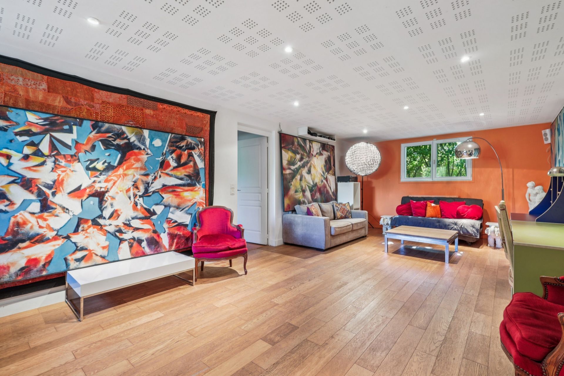 luxury house 10 Rooms for sale on LA CELLE ST CLOUD (78170)