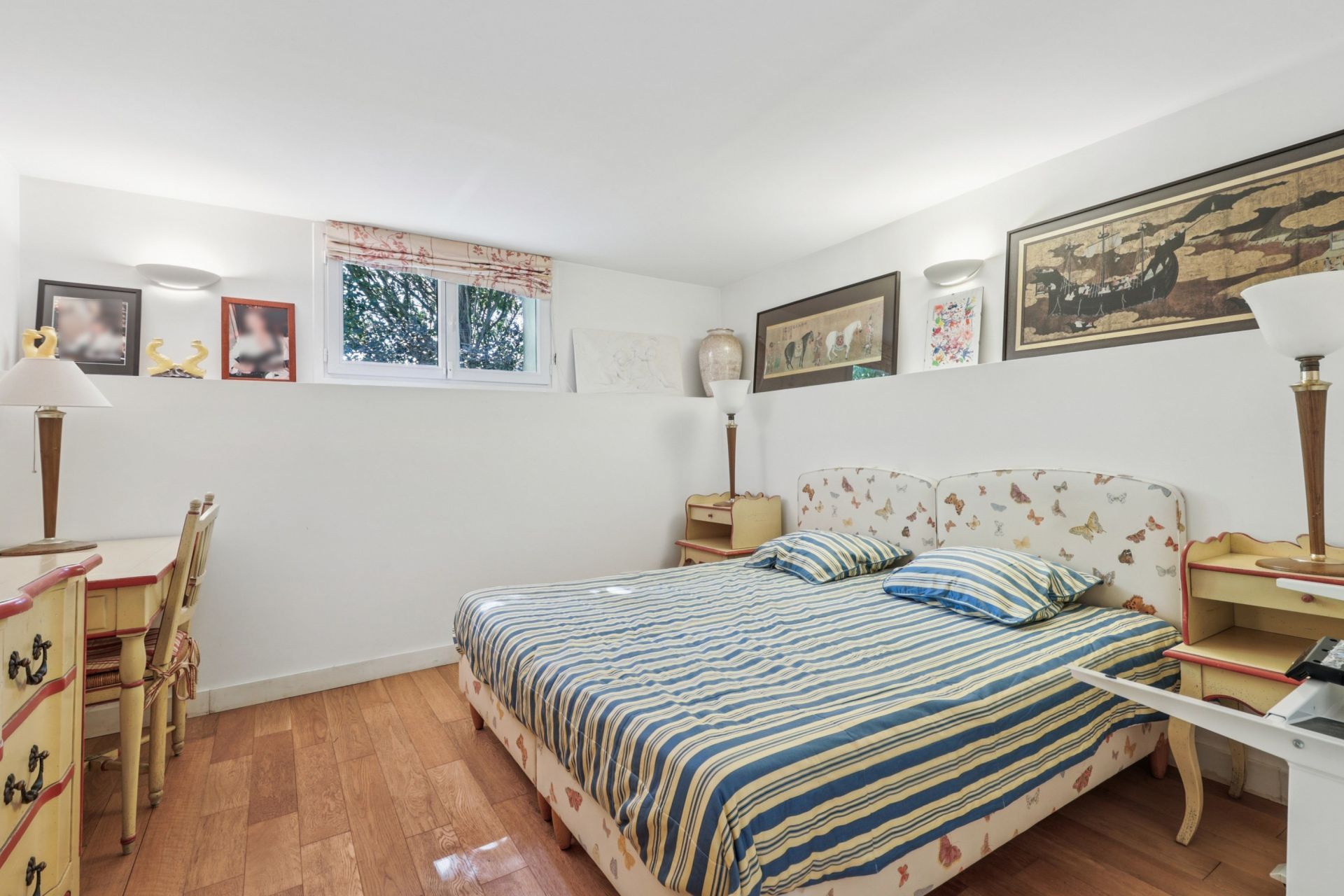 luxury house 10 Rooms for sale on LA CELLE ST CLOUD (78170)