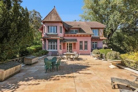 luxury house 10 Rooms for sale on LA CELLE ST CLOUD (78170)