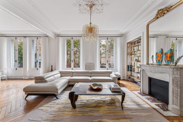 Sale Luxury apartment Paris 16 5 Rooms 140 m²