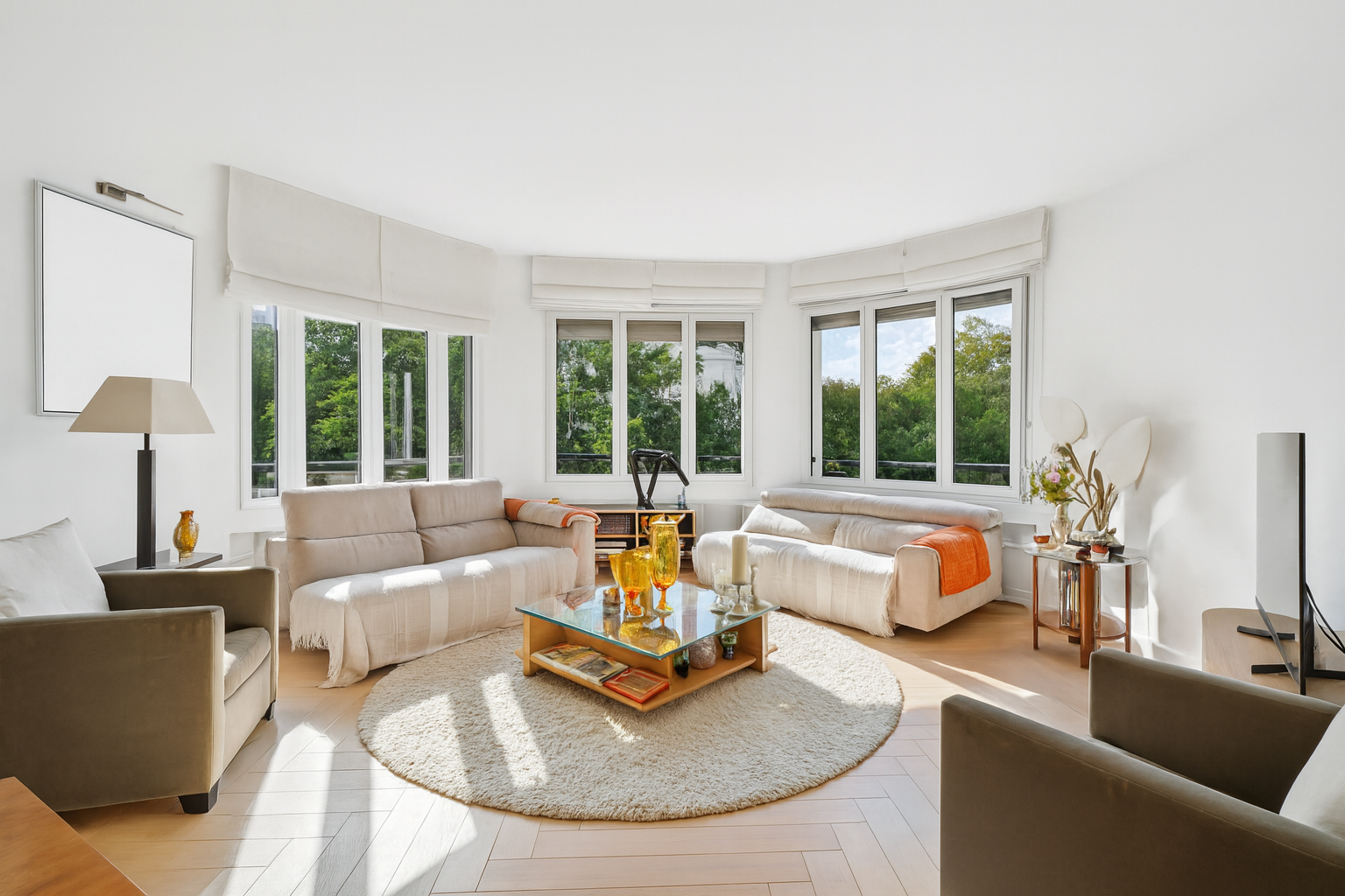 luxury apartment 4 Rooms for sale on PARIS (75016)