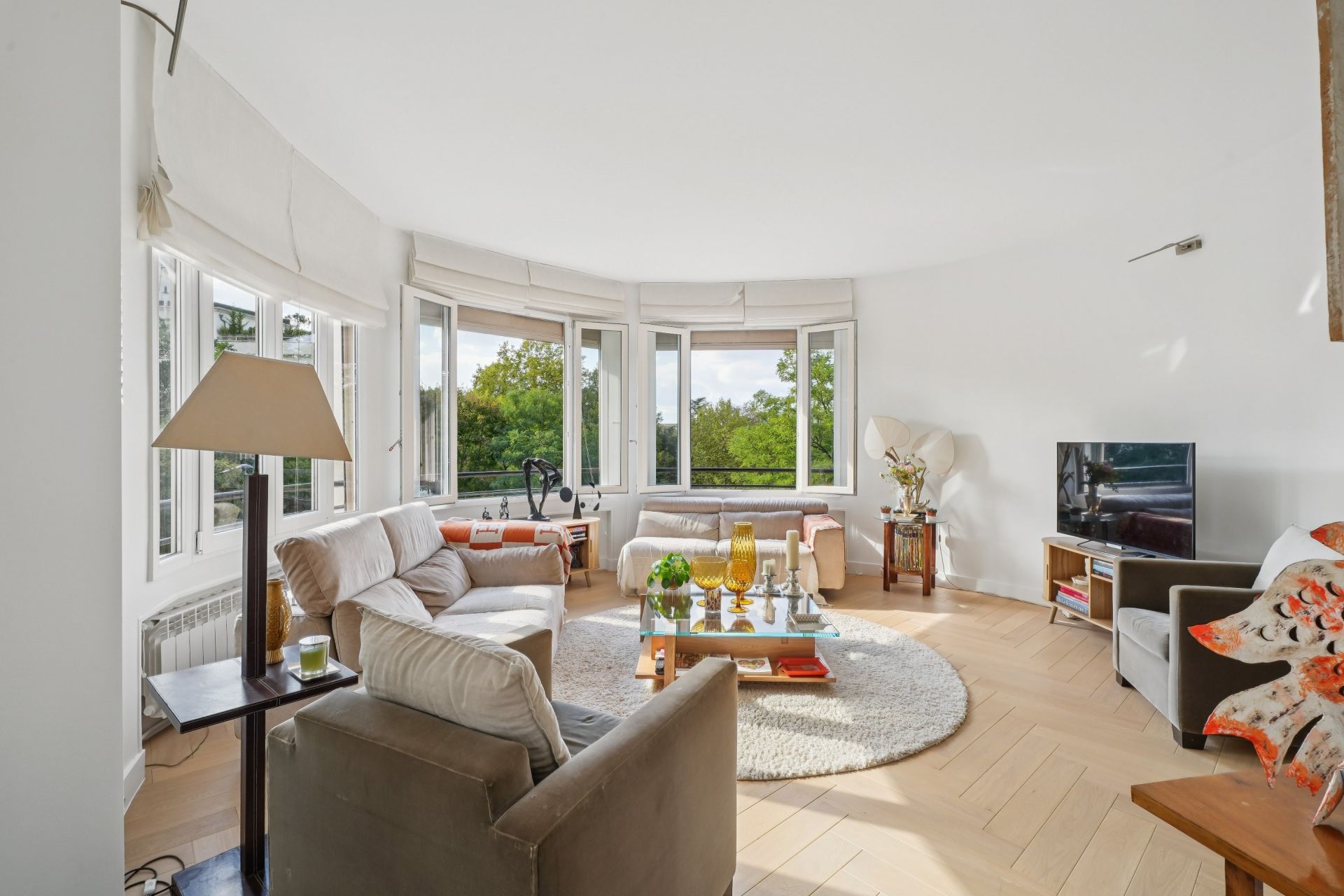 luxury apartment 4 Rooms for sale on PARIS (75016)