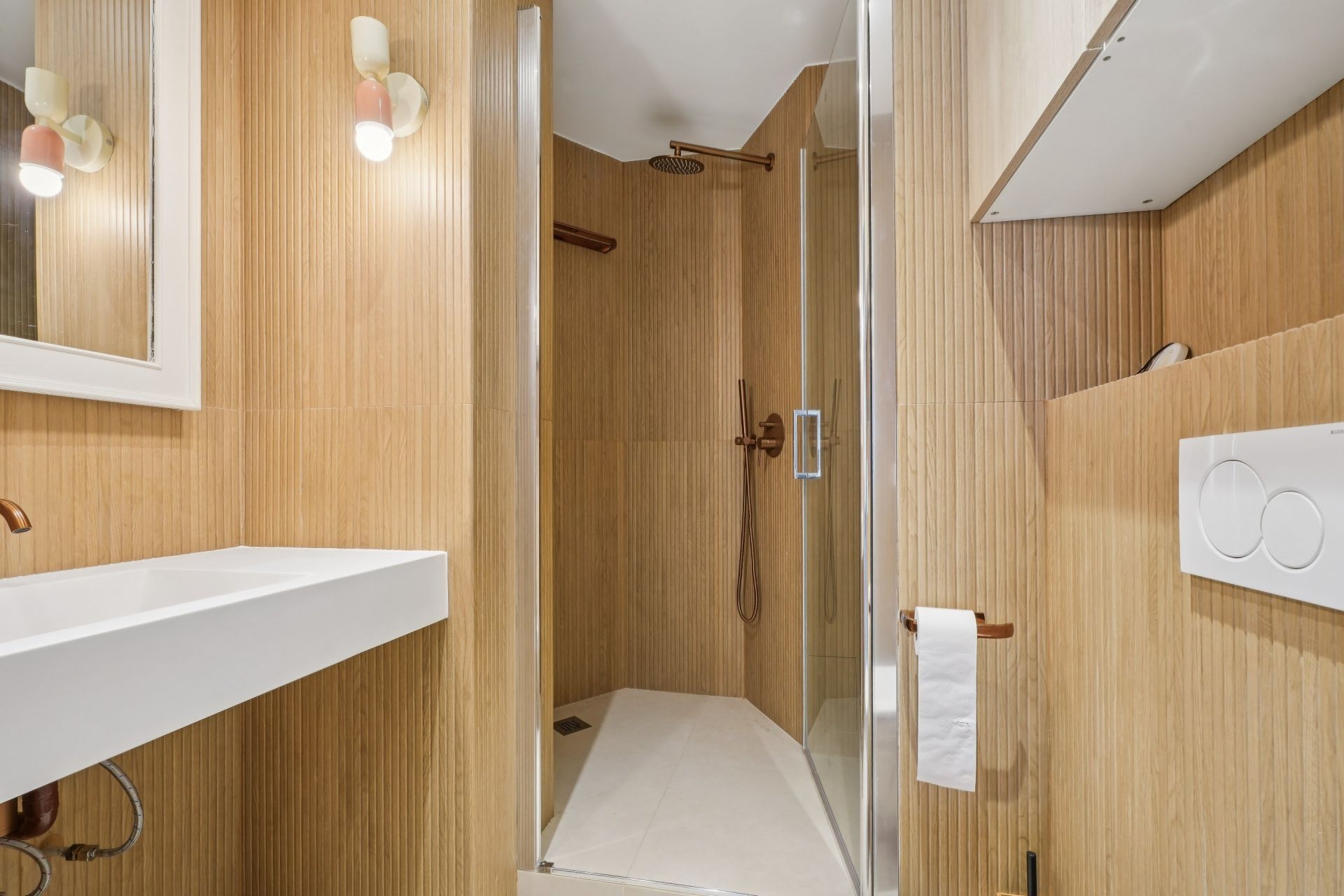 luxury apartment 4 Rooms for sale on PARIS (75016)