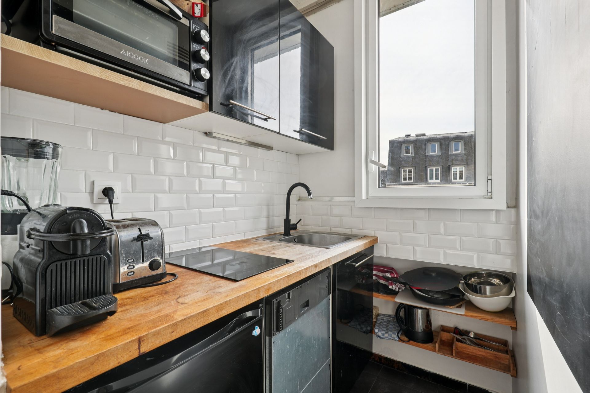 luxury apartment 1 room for sale on NEUILLY SUR SEINE (92200)