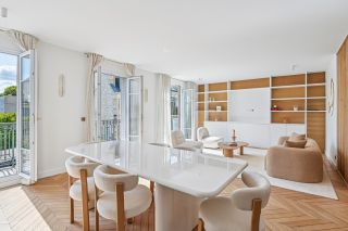 luxury apartment 5 Rooms for sale on PARIS (75016)