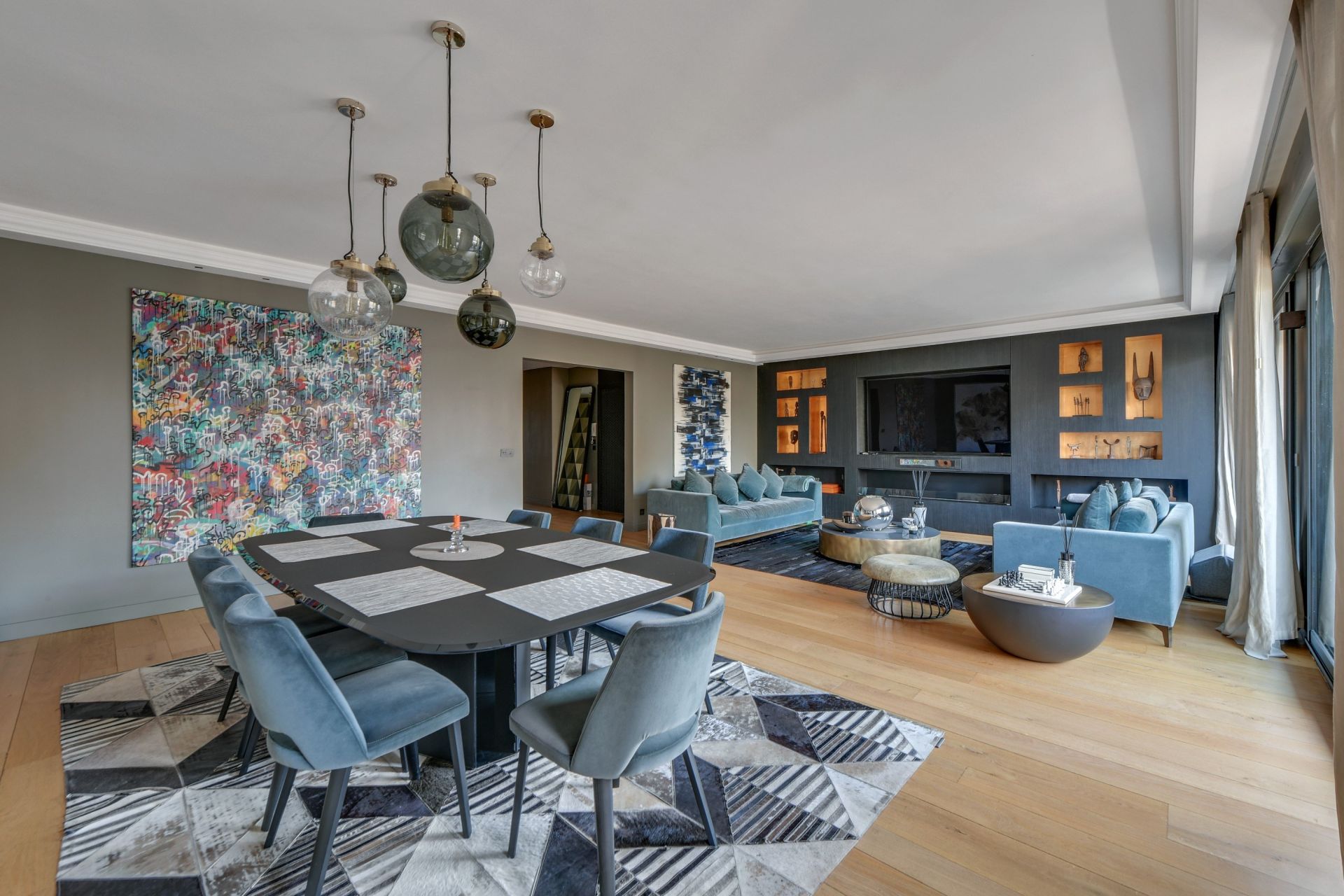 luxury apartment 5 Rooms for sale on PARIS (75016)