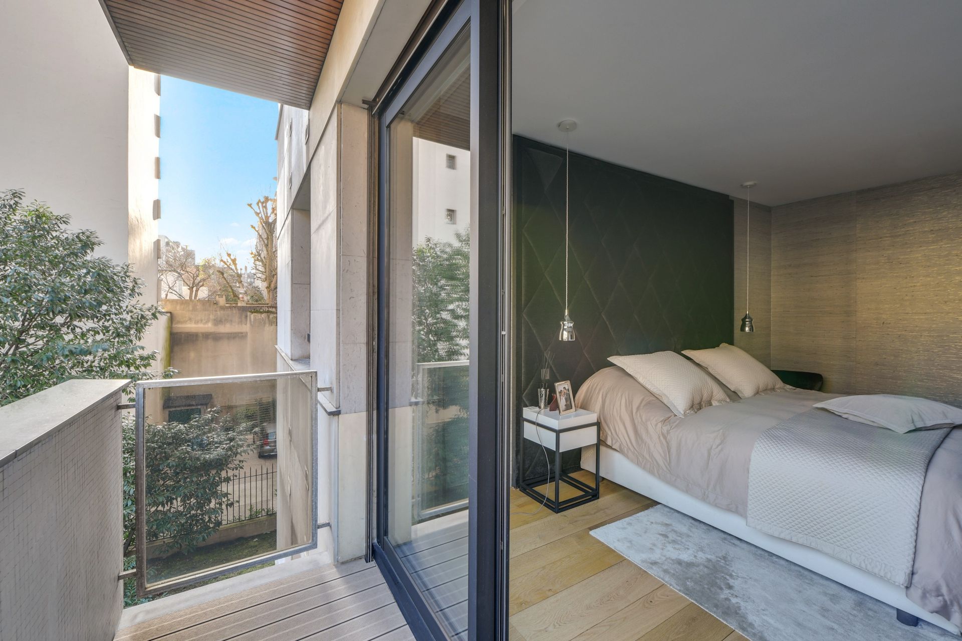 luxury apartment 5 Rooms for sale on PARIS (75016)