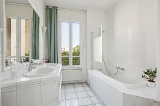 luxury house 7 Rooms for sale on LA GARENNE COLOMBES (92250)