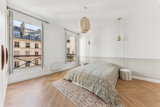 luxury apartment 5 Rooms for sale on PARIS (75009)