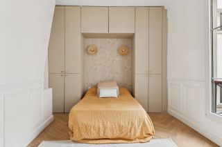 luxury apartment 5 Rooms for sale on PARIS (75009)