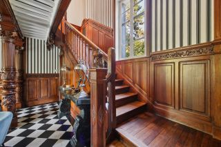 luxury house 6 Rooms for sale on LE VESINET (78110)