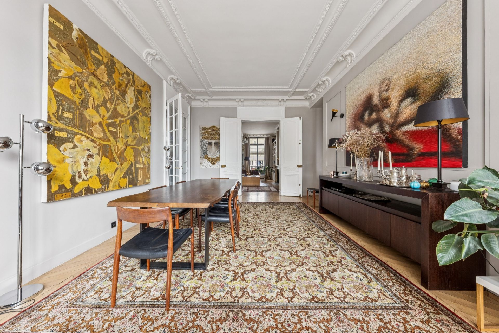luxury apartment 5 Rooms for sale on PARIS (75008)