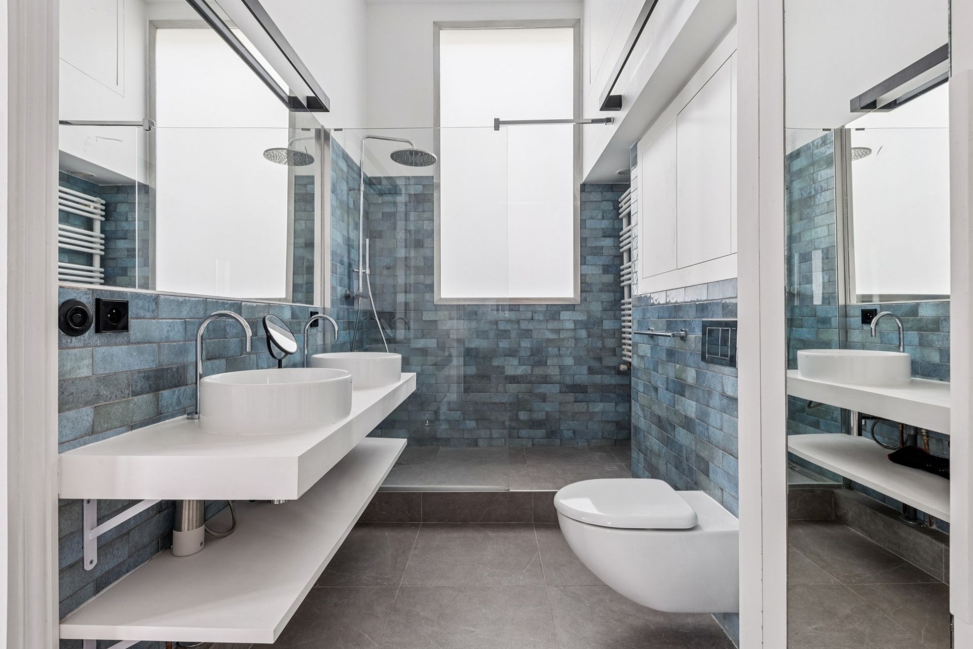 luxury apartment 5 Rooms for sale on PARIS (75008)