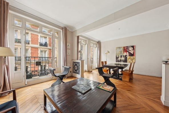 Sale Luxury apartment Paris 17 3&nbsp;Rooms 74.01&nbsp;m²