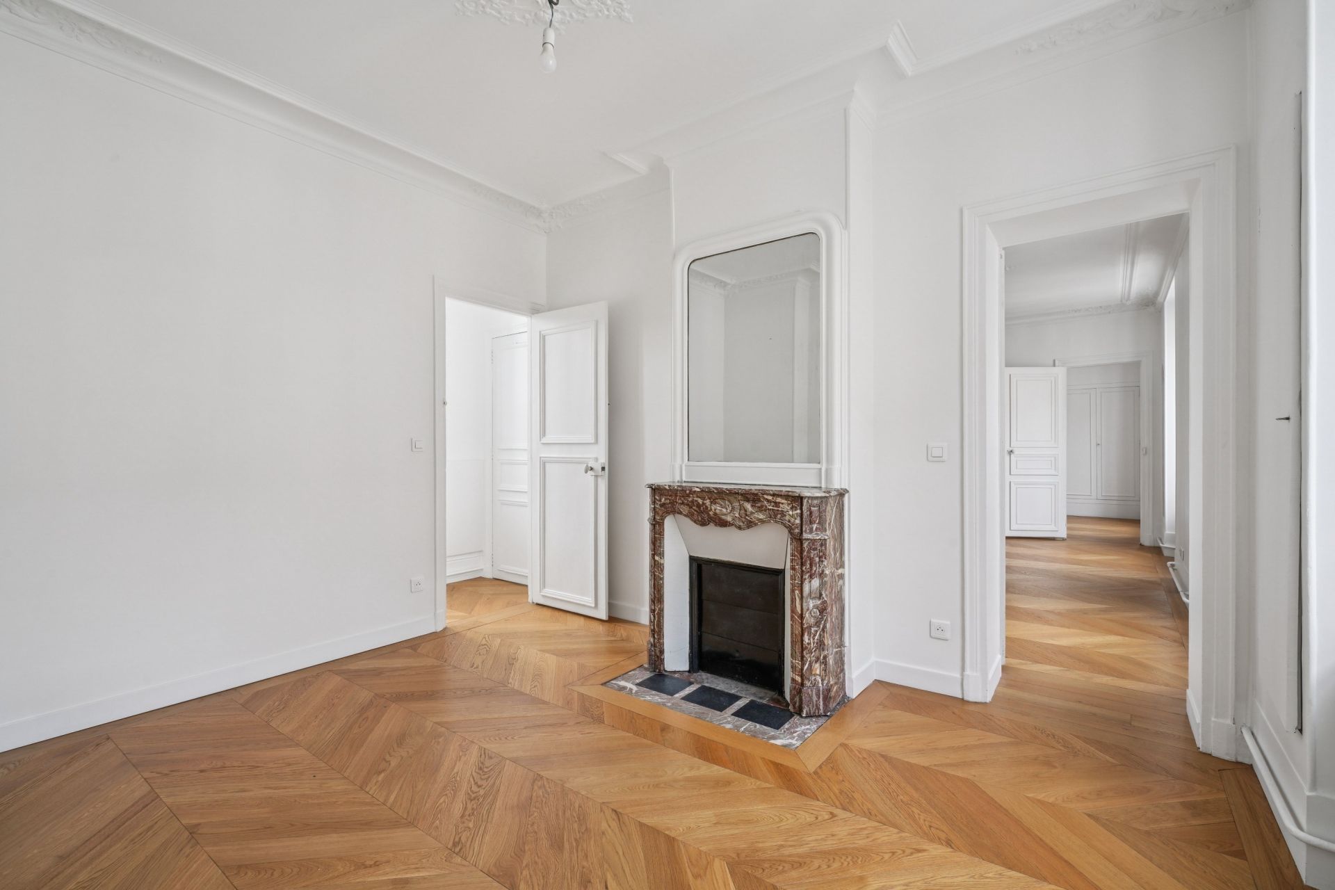 luxury apartment 3 Rooms for sale on PARIS (75003)