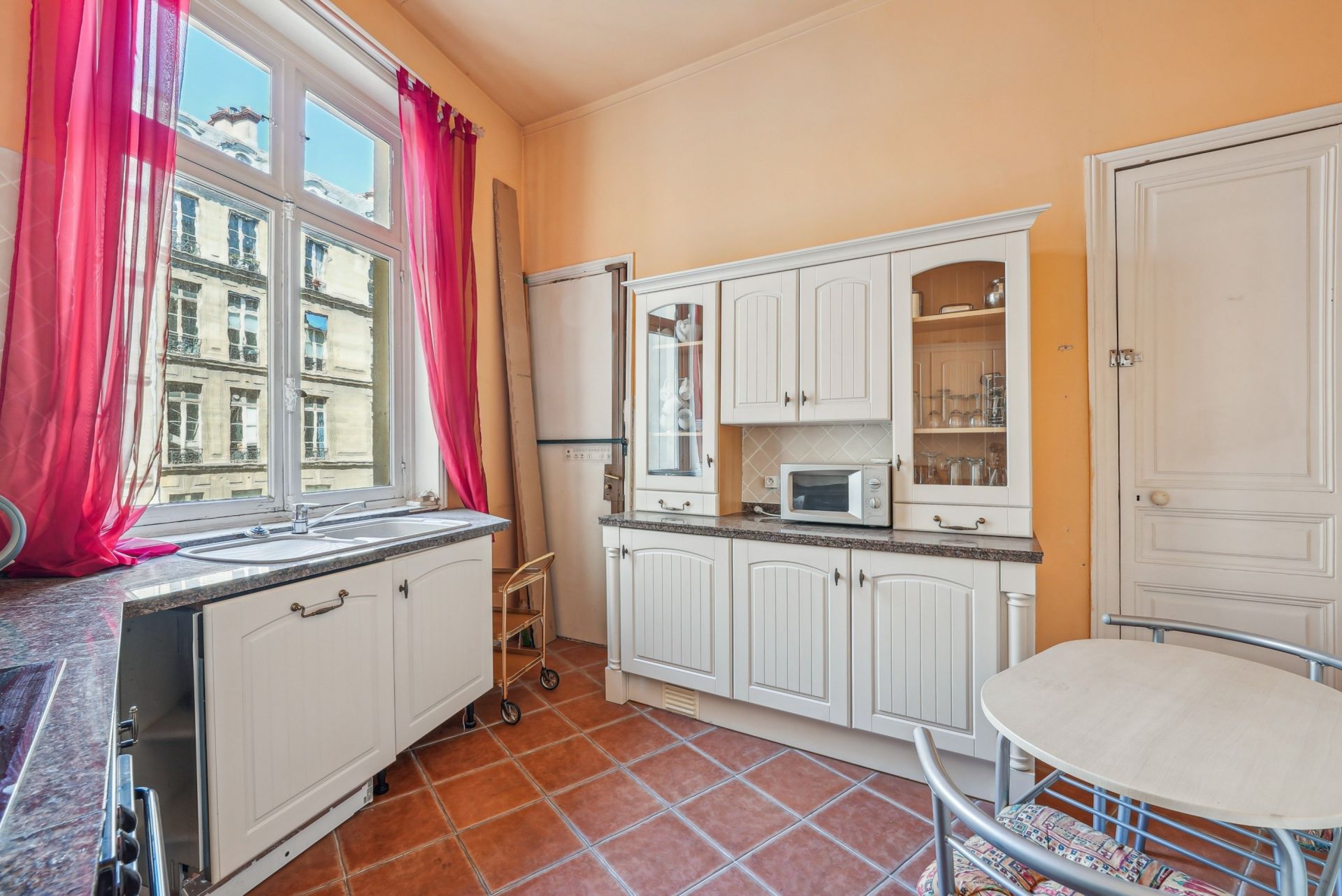 luxury apartment 5 Rooms for sale on PARIS (75008)