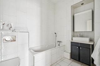 luxury apartment 5 Rooms for sale on PARIS (75008)
