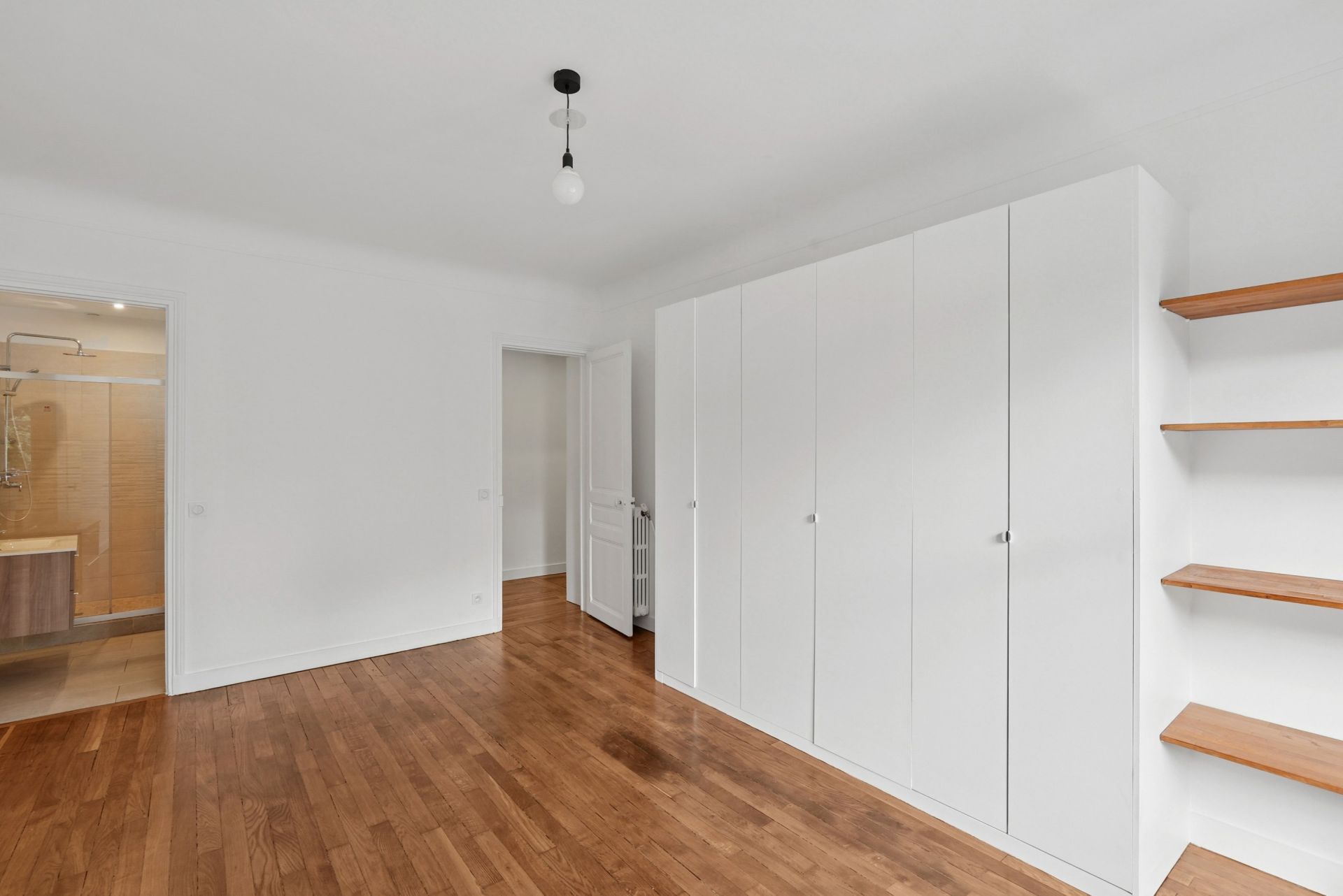 luxury apartment 4 Rooms for rent on PARIS (75007)