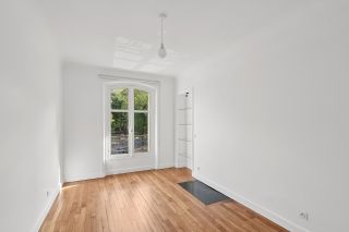 luxury apartment 4 Rooms for rent on PARIS (75007)