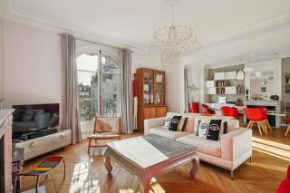 luxury apartment 5 Rooms for sale on PARIS (75017)