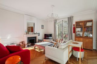 luxury apartment 5 Rooms for sale on PARIS (75017)