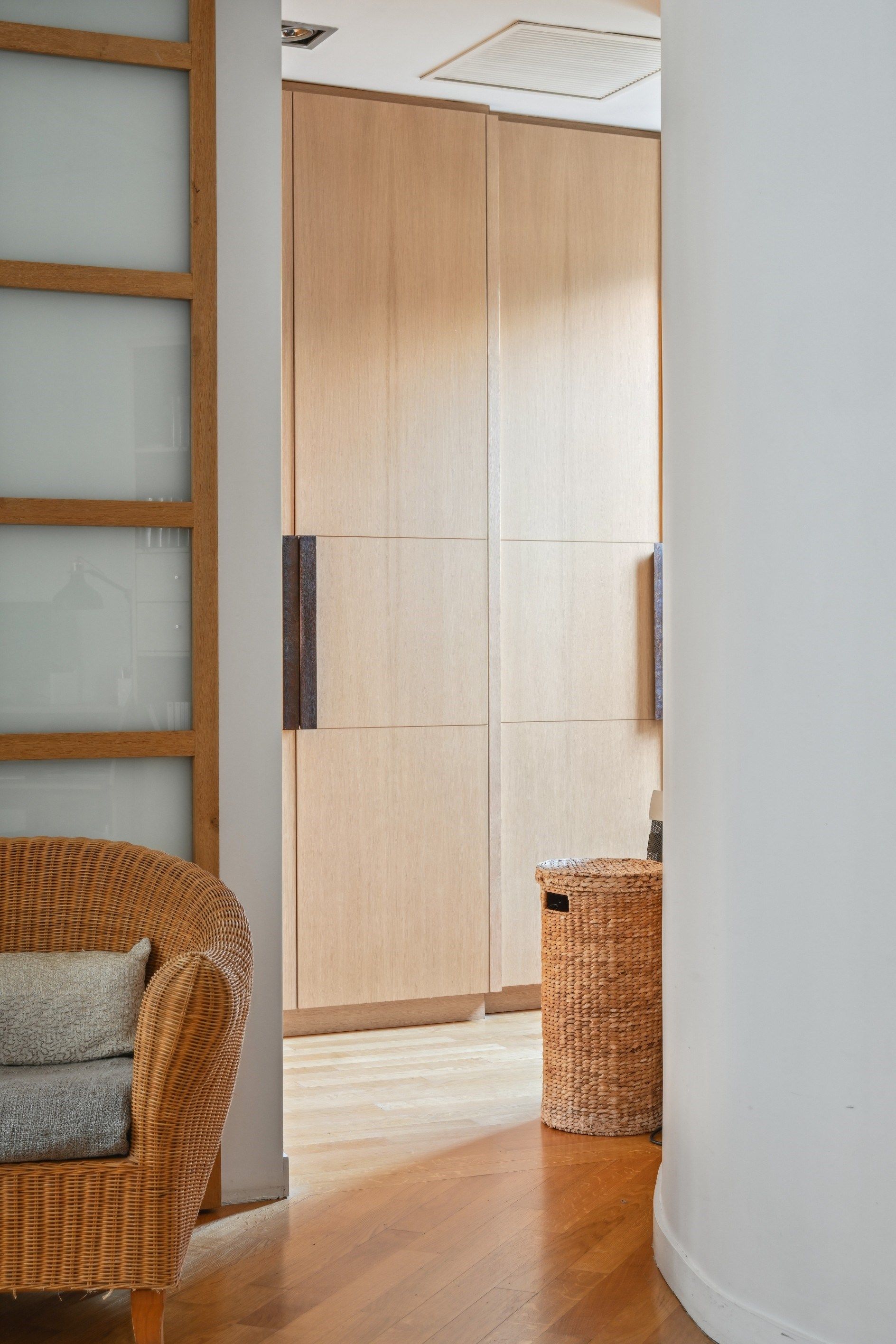 luxury apartment 8 Rooms for sale on NEUILLY SUR SEINE (92200)