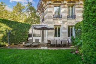 luxury apartment 4 Rooms for sale on PARIS (75016)