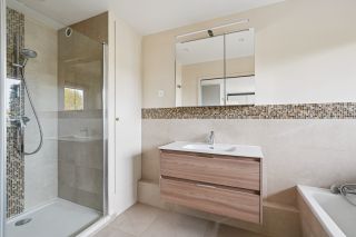 luxury apartment 3 Rooms for sale on NEUILLY SUR SEINE (92200)