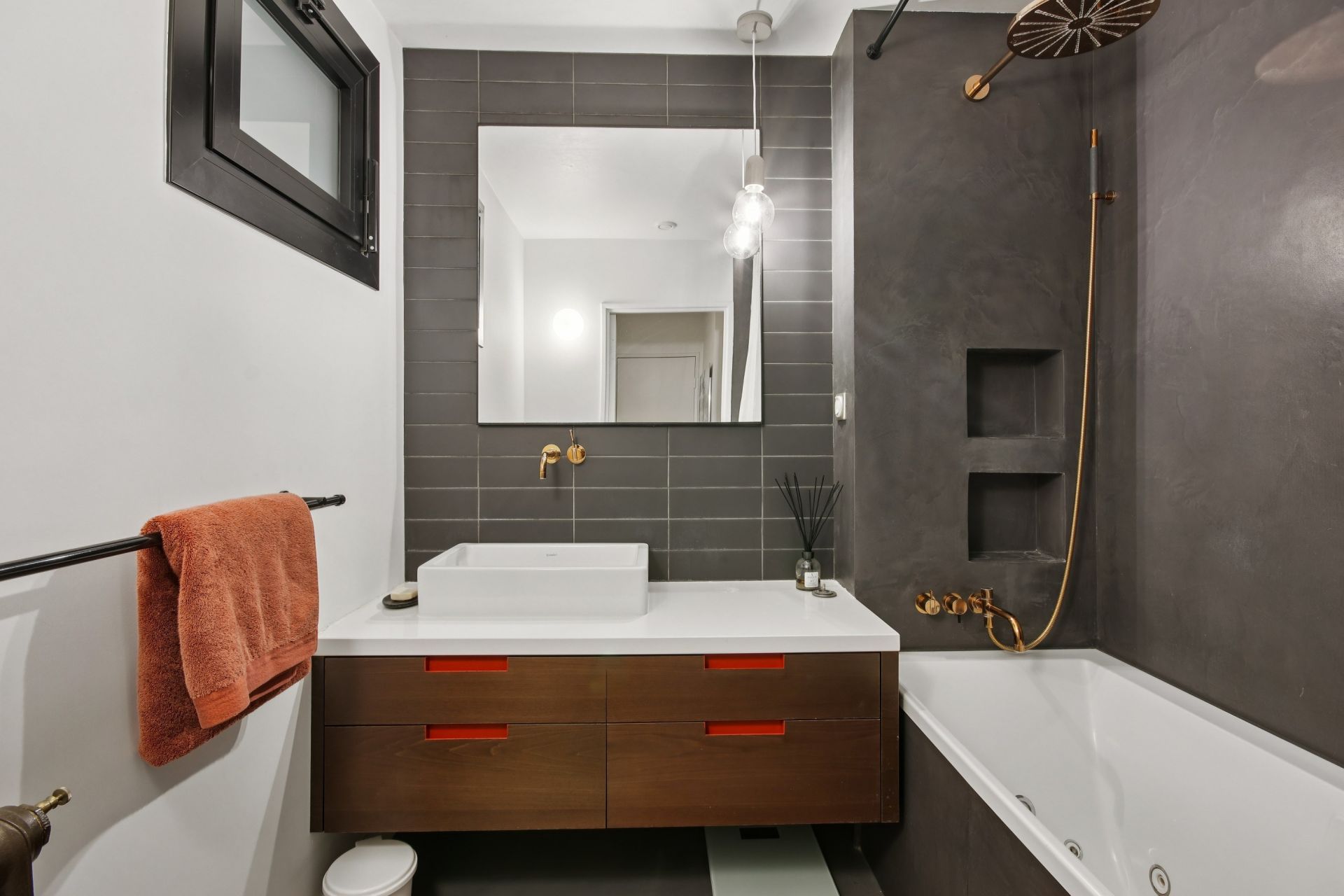 luxury apartment 2 Rooms for rent on PARIS (75016)