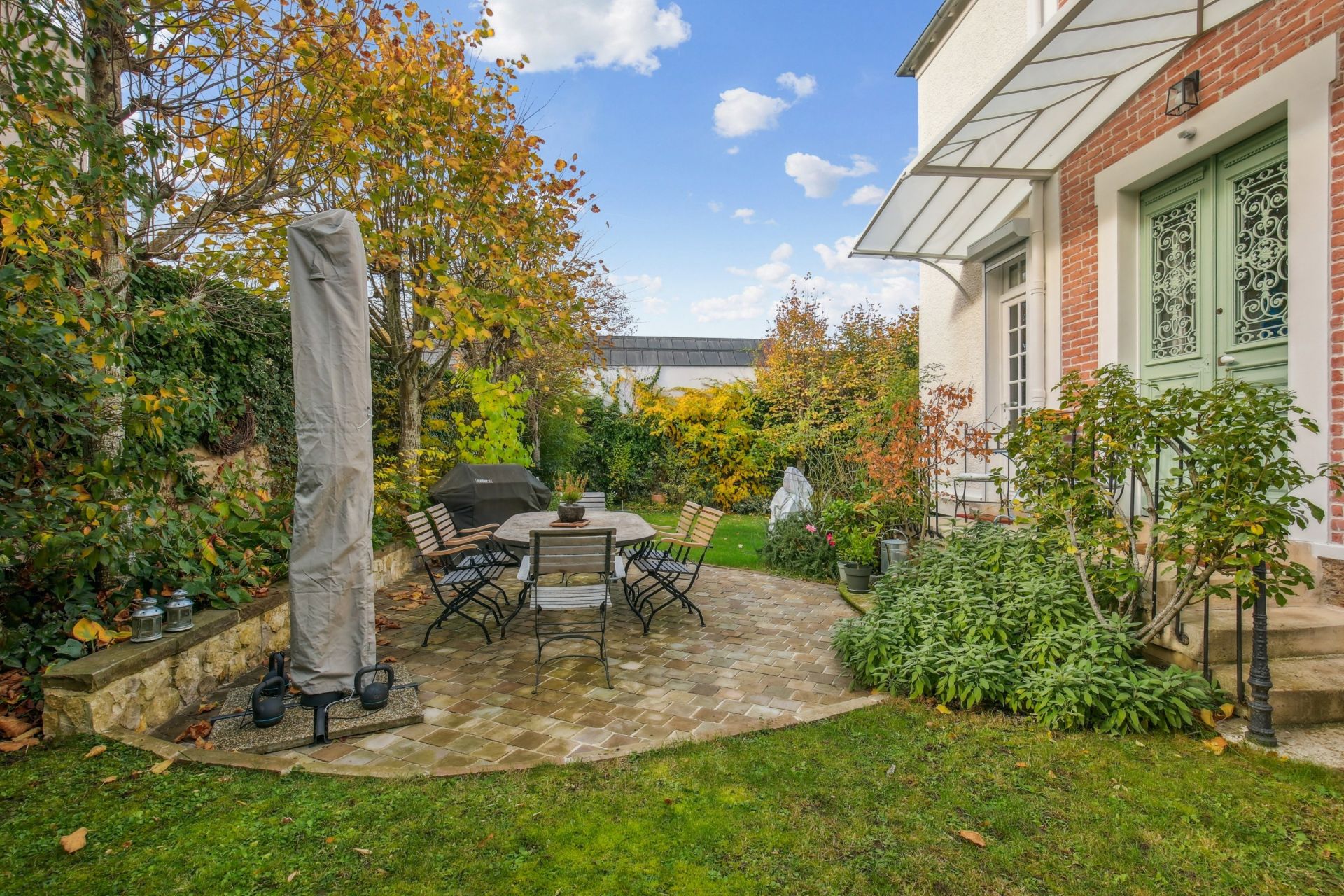 maison de luxe 7 Pièces en vente sur LA CELLE ST CLOUD (78170)