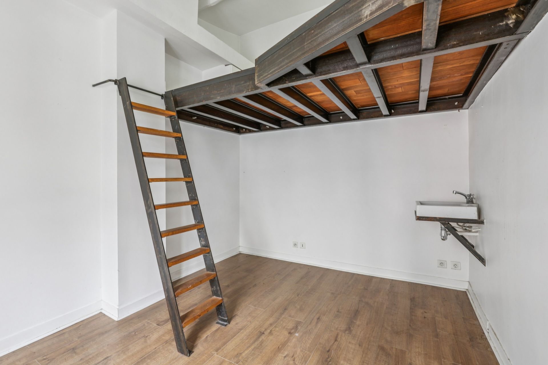 maison de ville 6 Pièces en vente sur PARIS (75012)