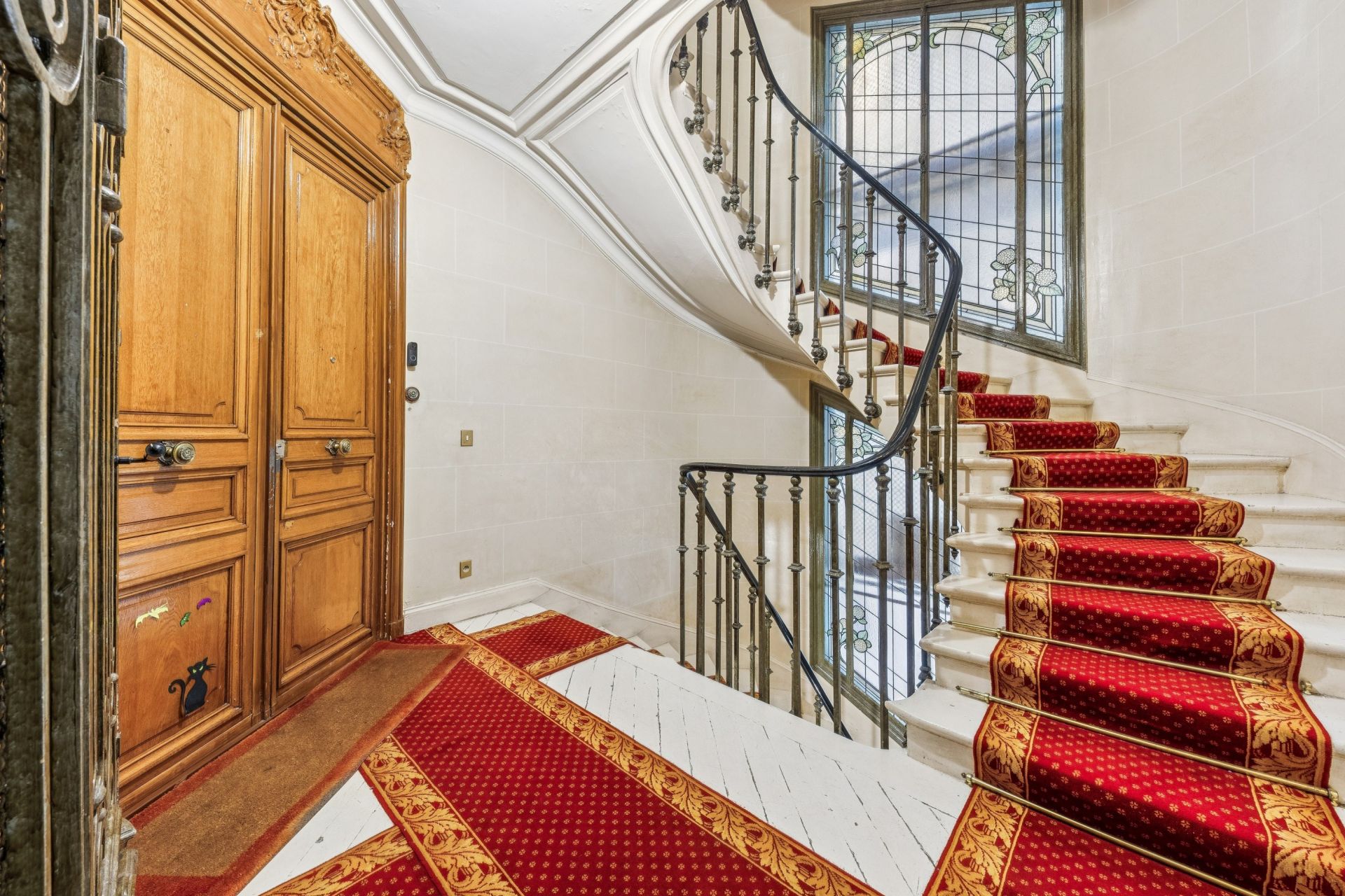 luxury apartment 6 Rooms for sale on PARIS (75010)
