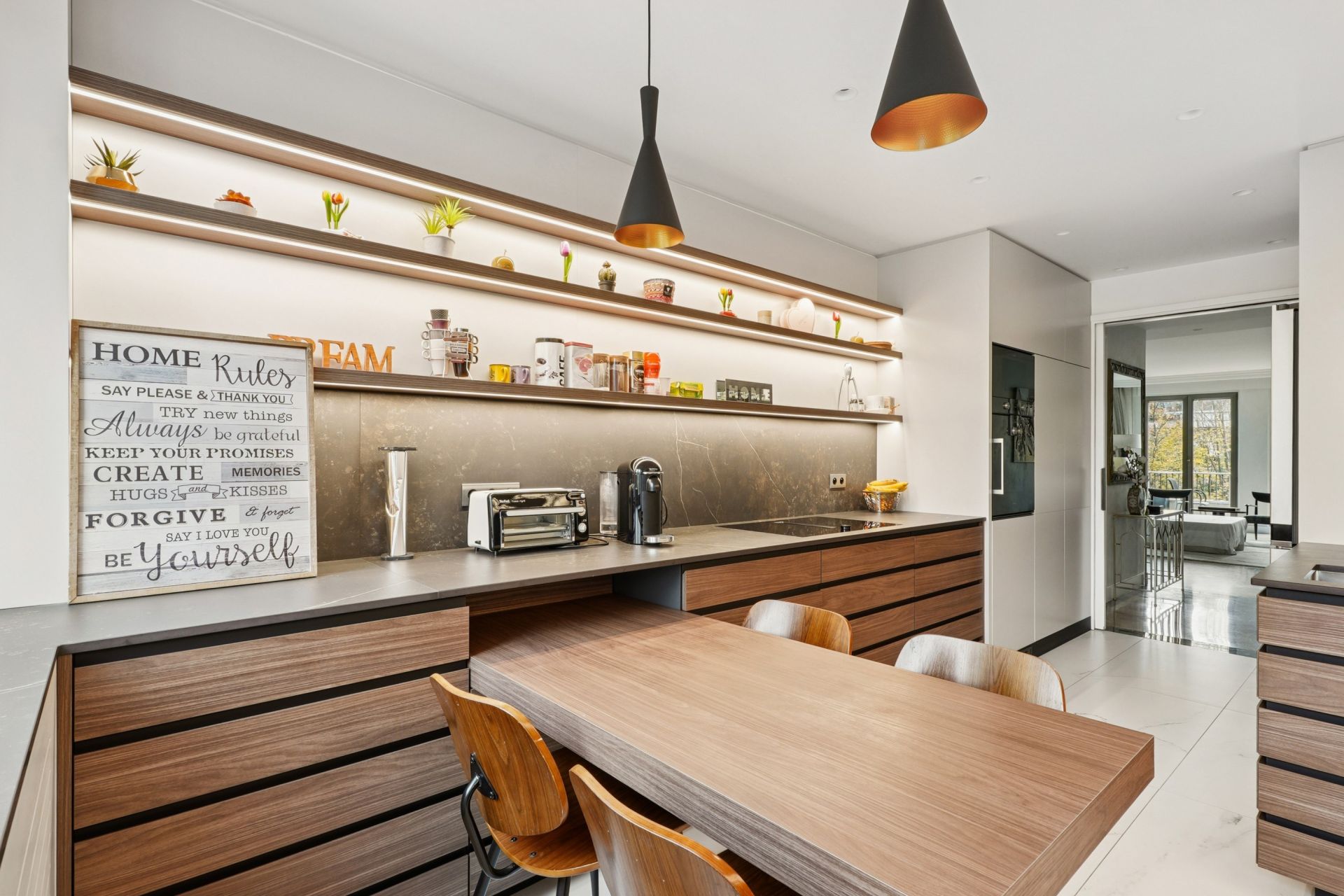 luxury apartment 9 Rooms for sale on NEUILLY SUR SEINE (92200)