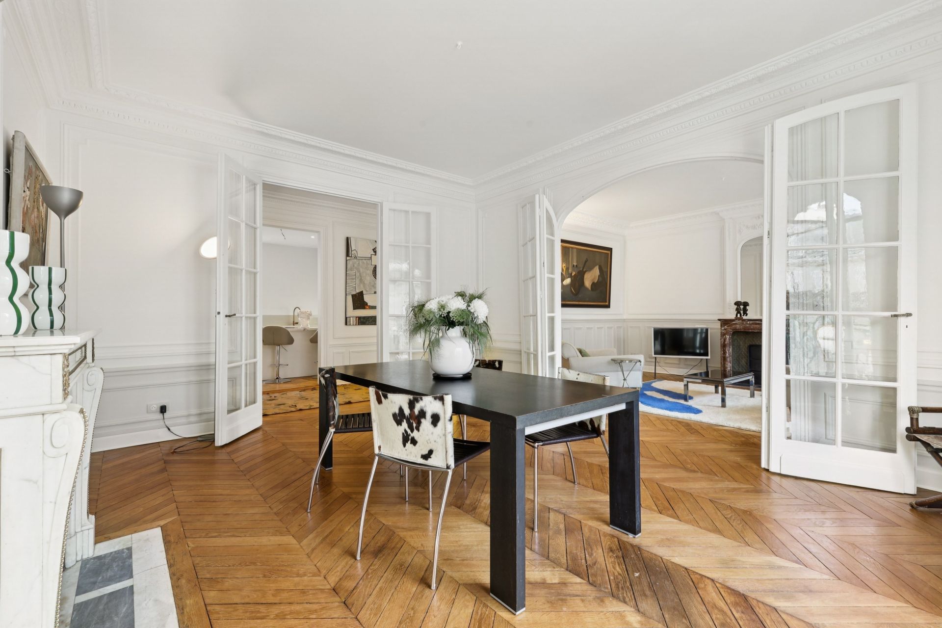luxury apartment 6 Rooms for sale on PARIS (75004)