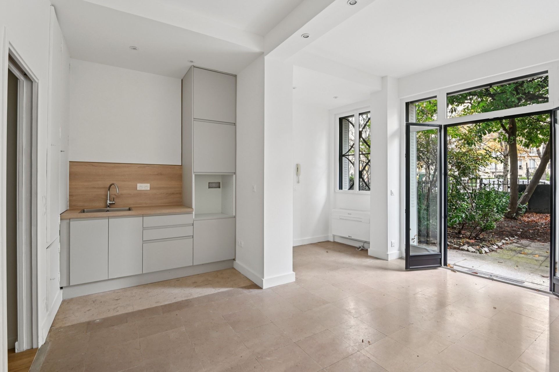 luxury apartment 2 Rooms for sale on PARIS (75016)