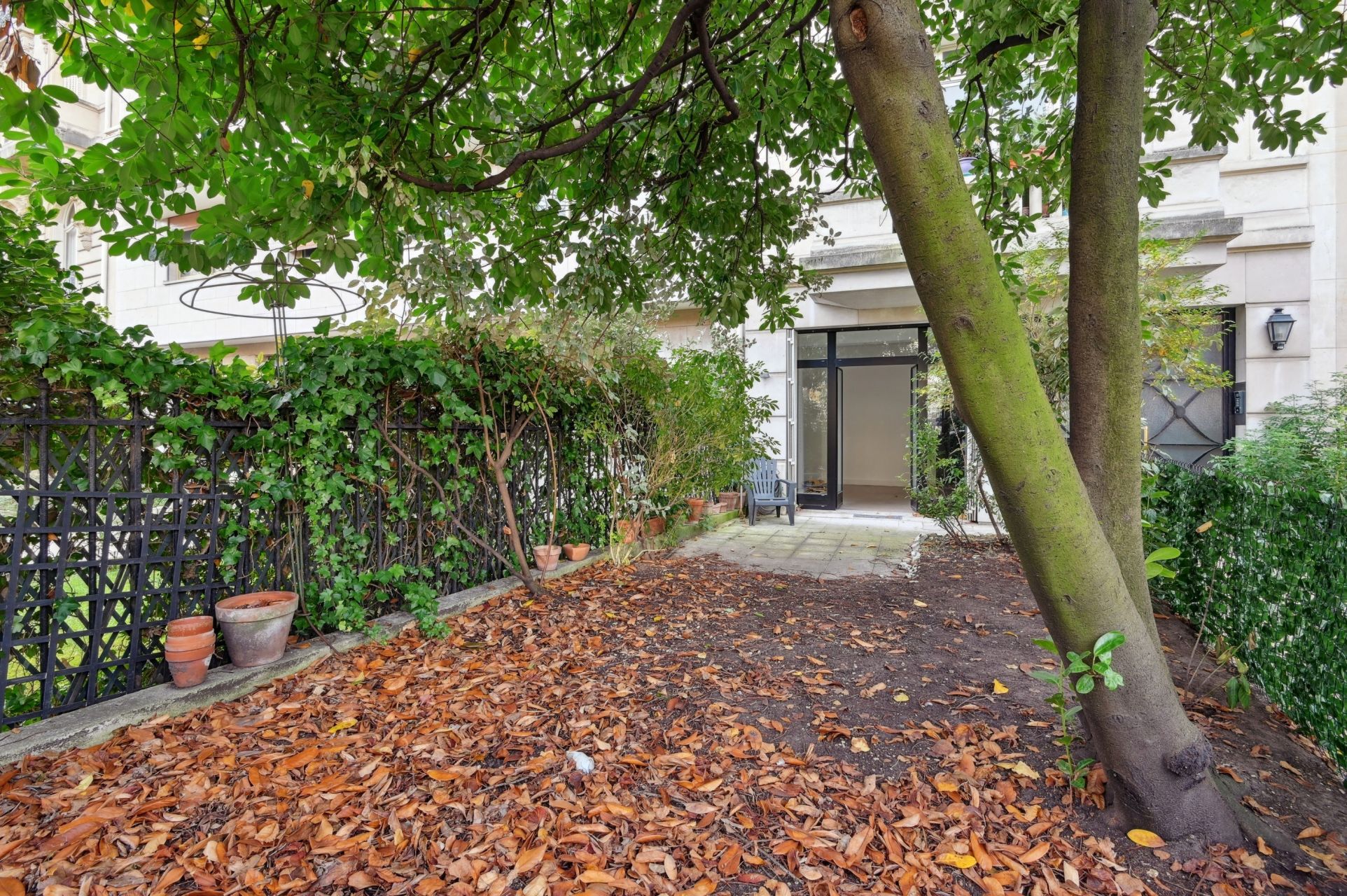 luxury apartment 2 Rooms for sale on PARIS (75016)
