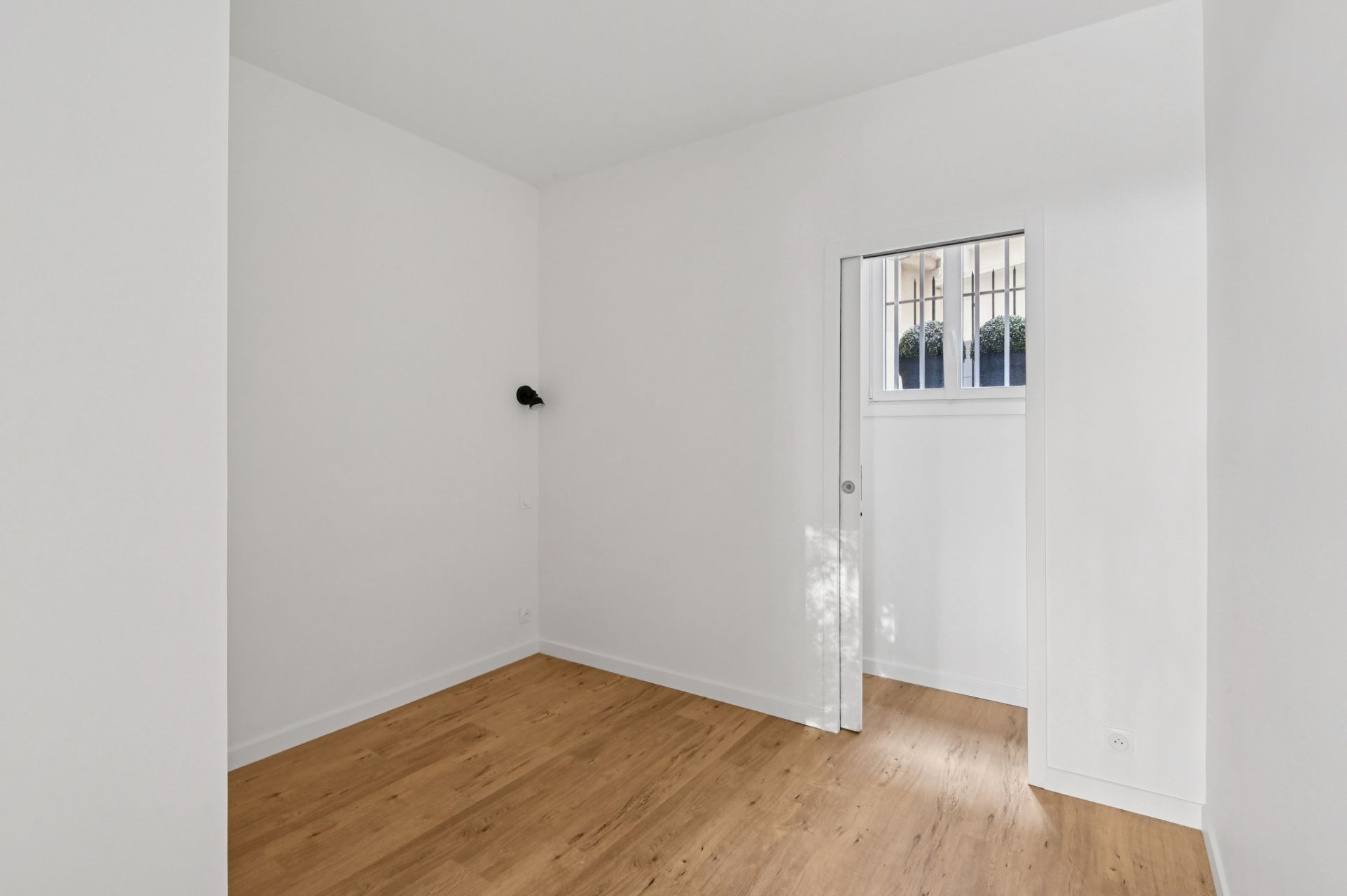 luxury apartment 2 Rooms for sale on PARIS (75016)