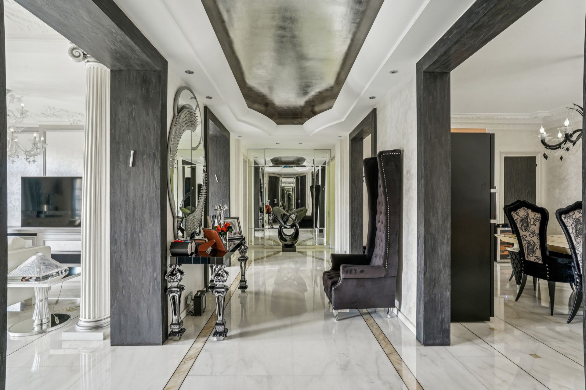 luxury apartment 6 Rooms for sale on PARIS (75017)