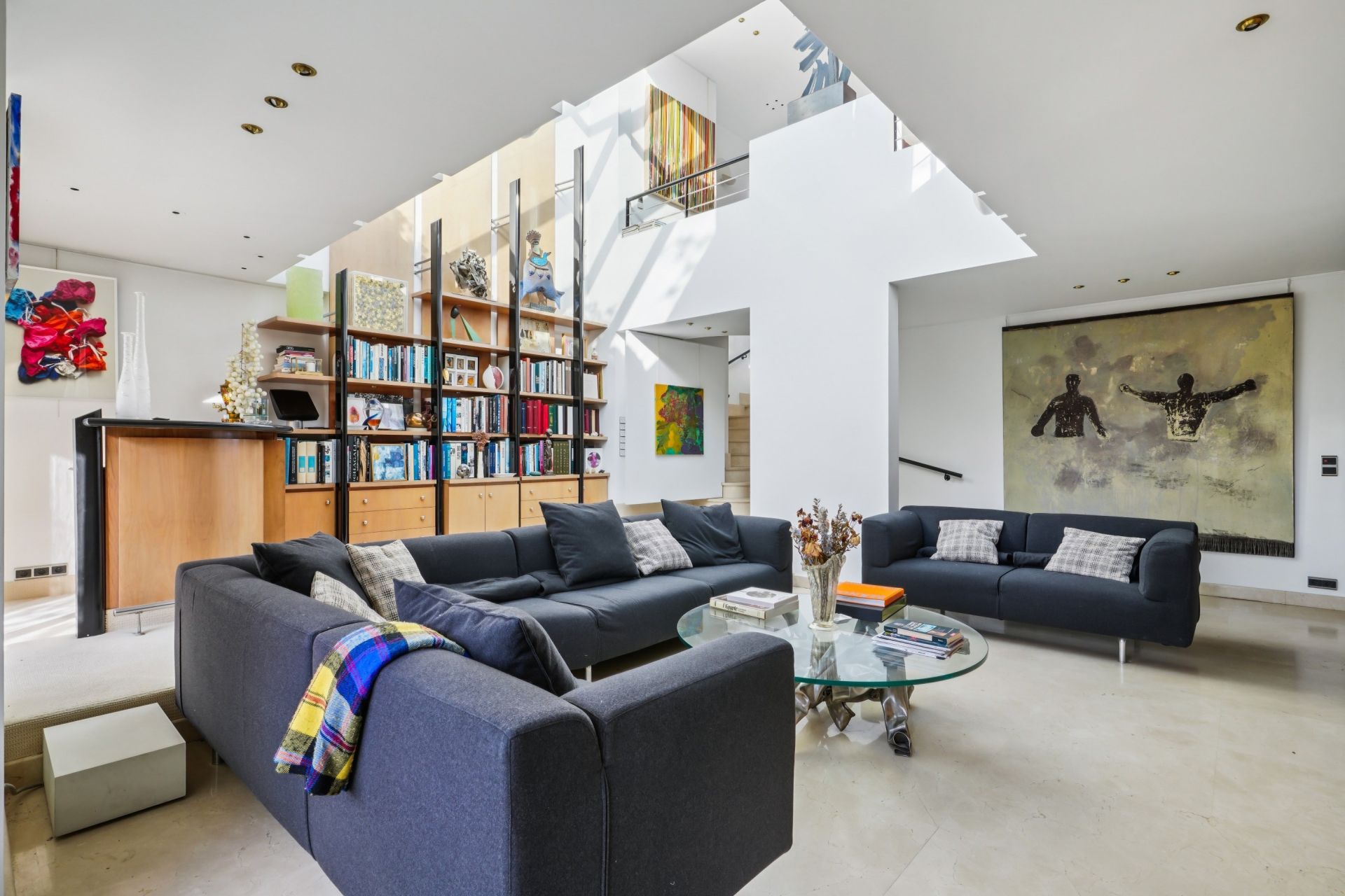 luxury apartment 5 Rooms for sale on NEUILLY SUR SEINE (92200)