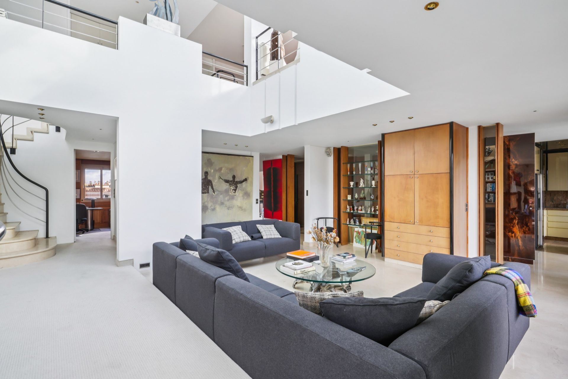 luxury apartment 5 Rooms for sale on NEUILLY SUR SEINE (92200)