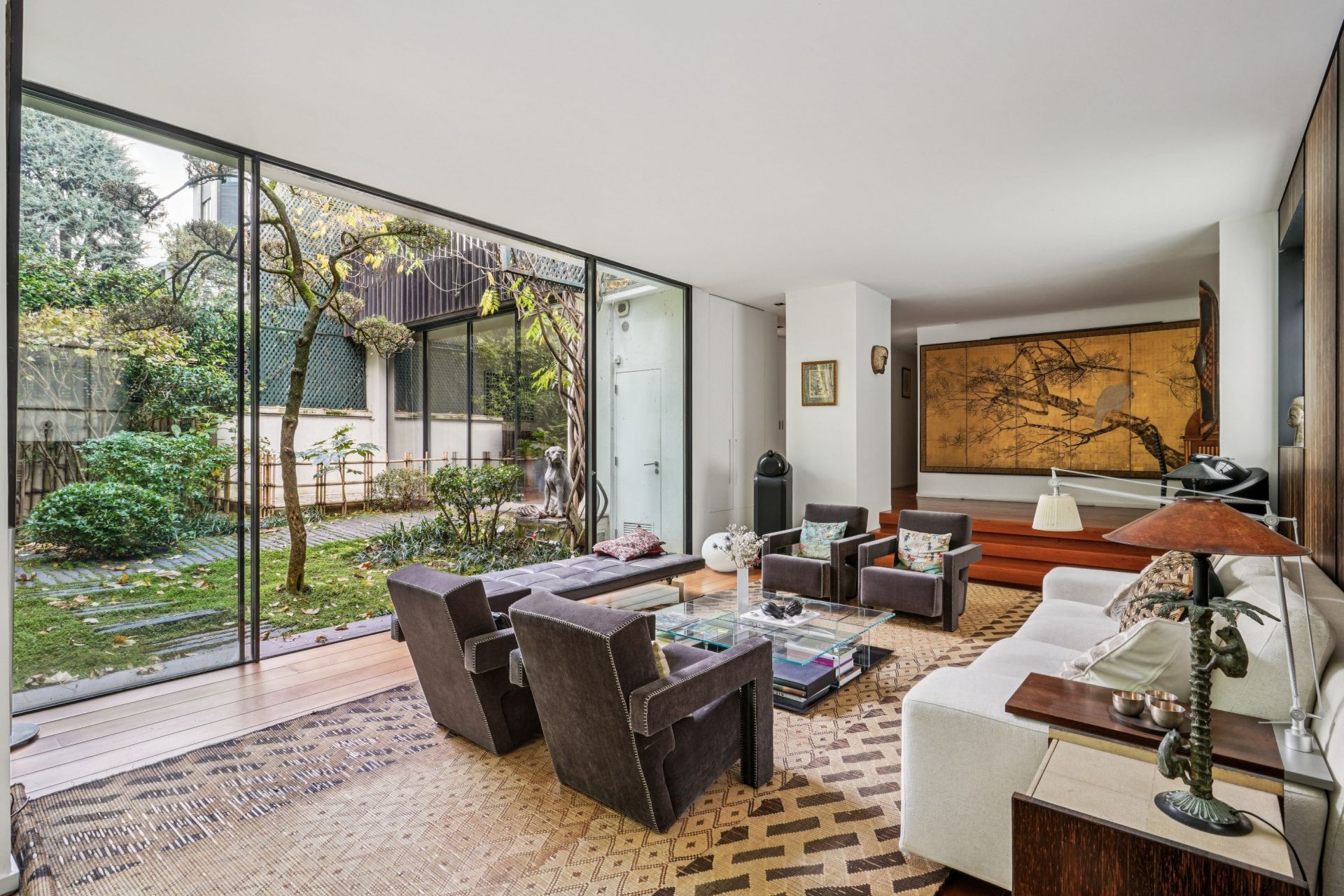 townhouse 8 Rooms for sale on NEUILLY SUR SEINE (92200)