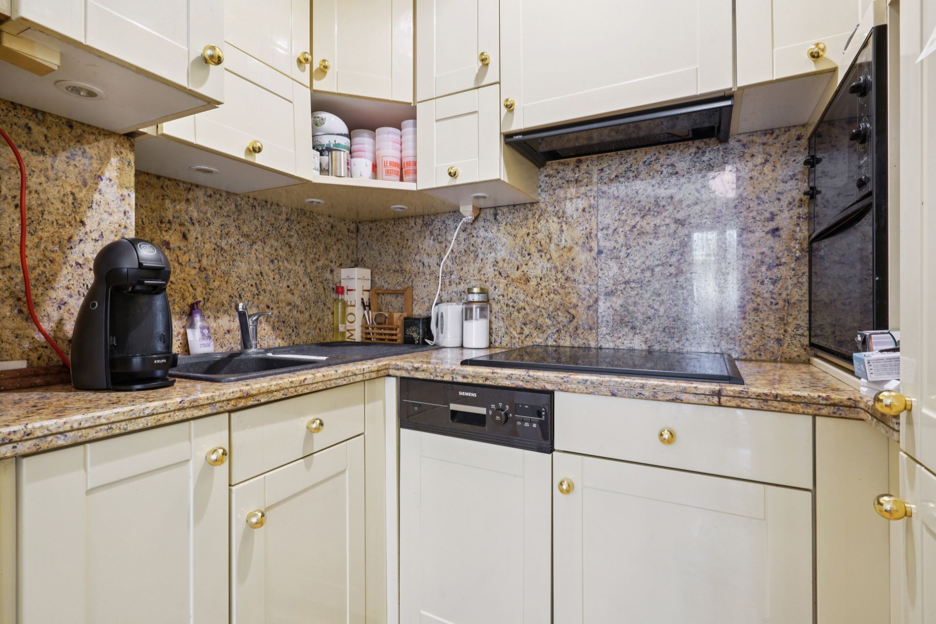 luxury apartment 4 Rooms for sale on PARIS (75005)