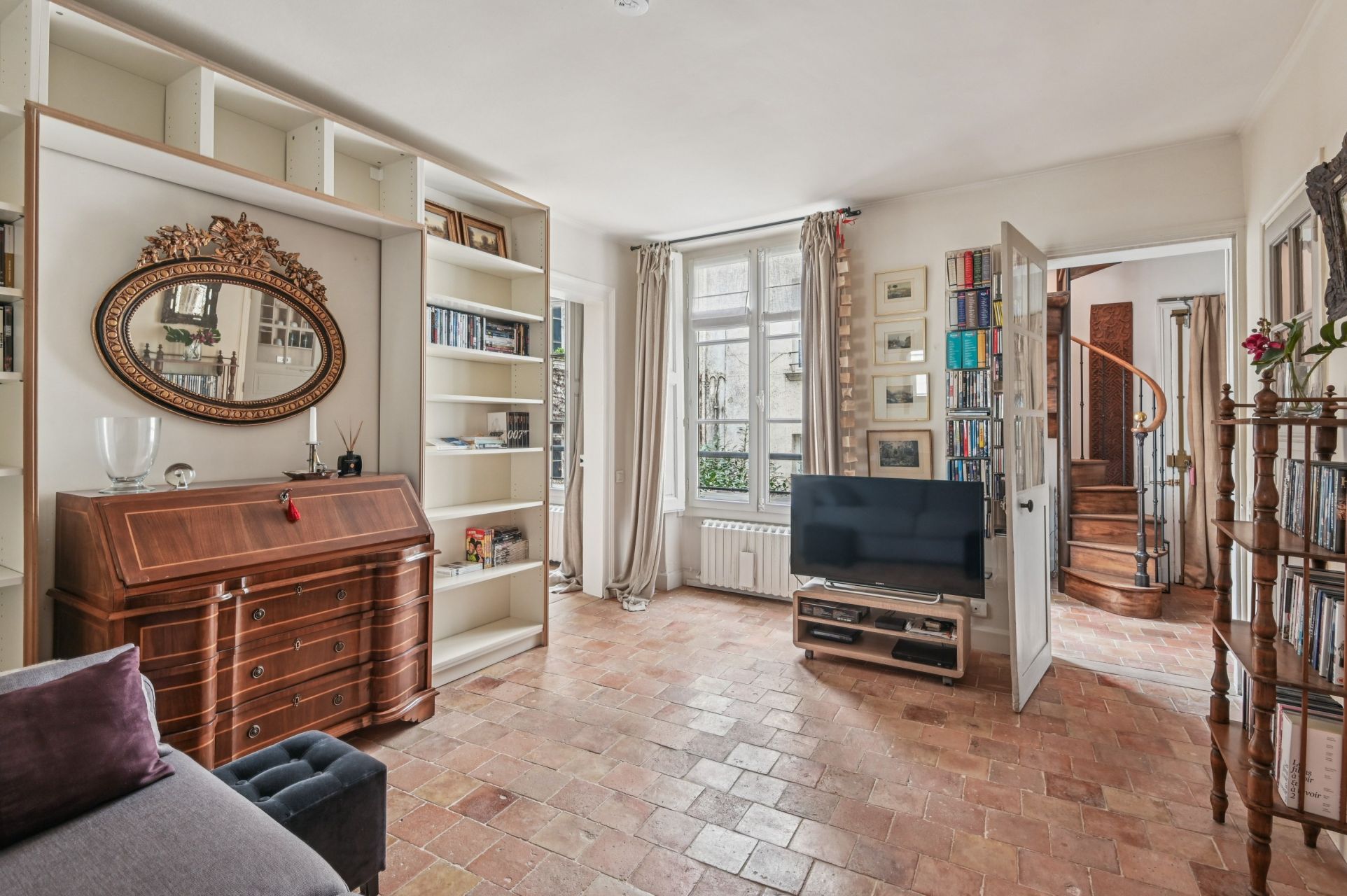luxury apartment 4 Rooms for sale on PARIS (75006)