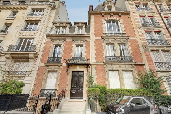 Vente Hôtel particulier Paris 16 20 Pièces 627 m²