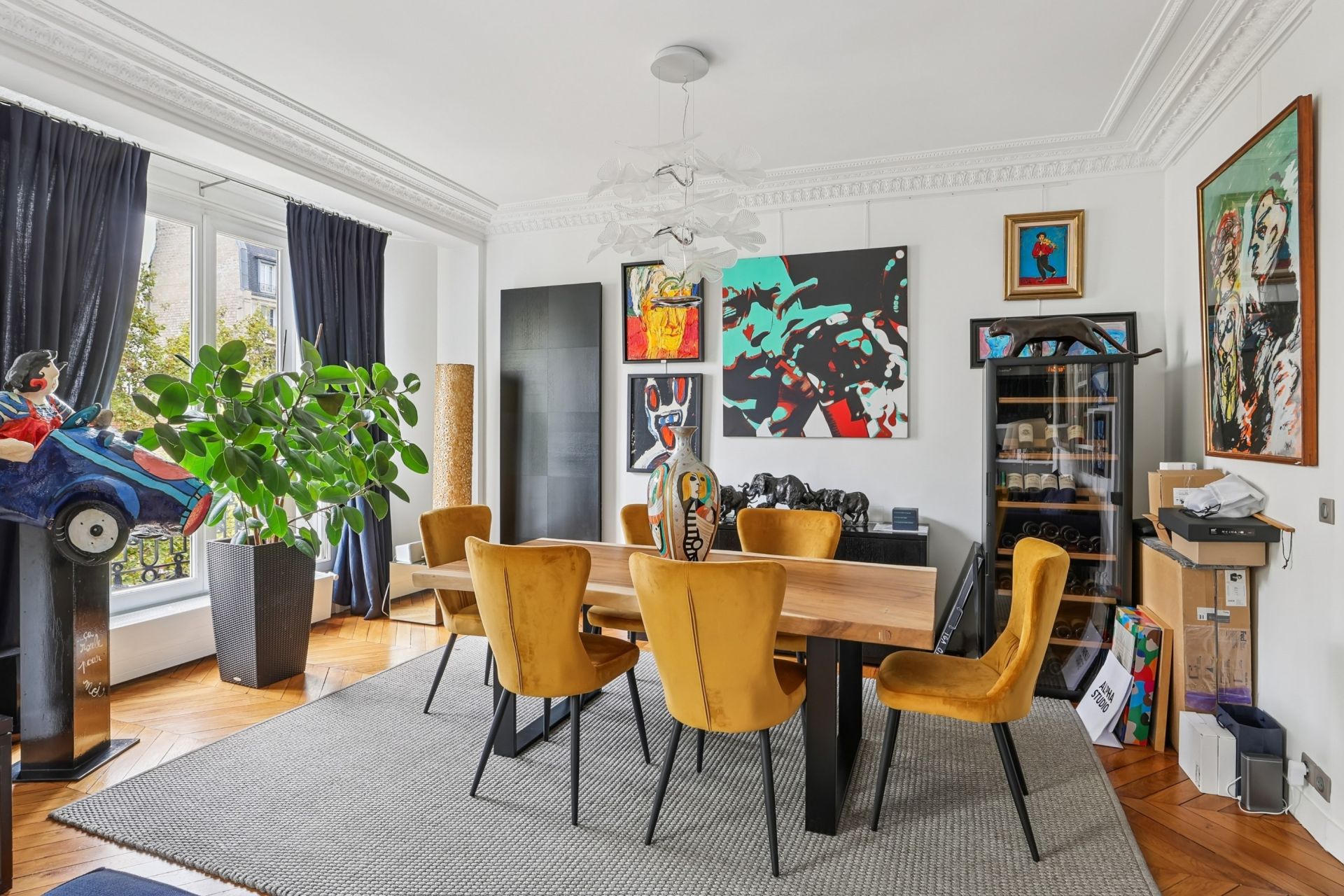 luxury apartment 4 Rooms for sale on PARIS (75016)