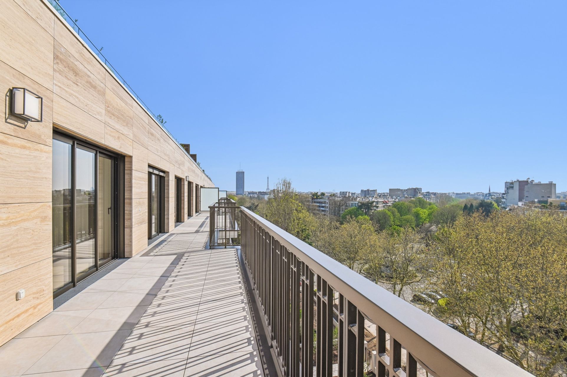 luxury apartment 6 Rooms for sale on NEUILLY SUR SEINE (92200)