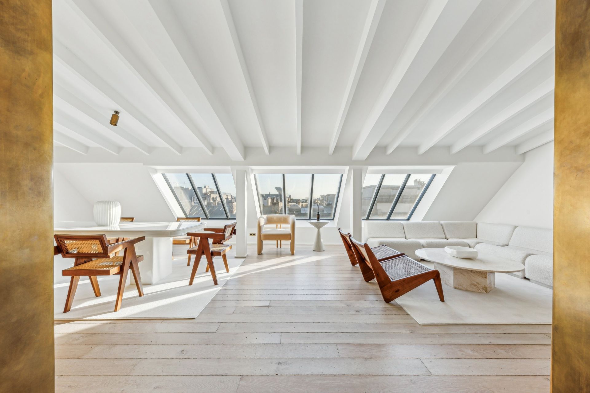 luxury apartment 7 Rooms for sale on PARIS (75008)